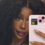 sza-dares-with-nsfw-selfie-in-sheer-tights-fans-go-wild