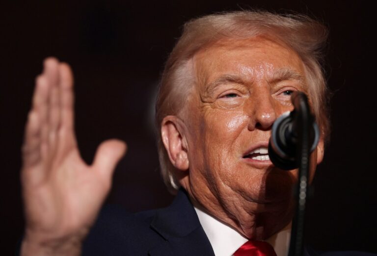 trump-praises-north-korea-s-strongest-border-in-urgent-speech