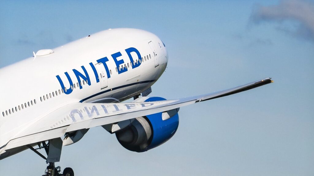 united-airlines-reduces-boeing-777-flights-for-december-2023