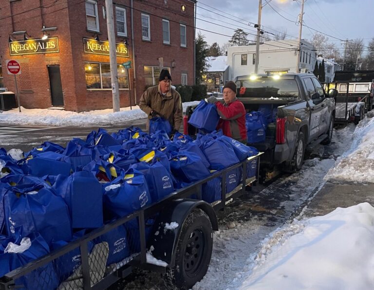 volunteers-bring-holiday-cheer-to-2-300-kids-in-ulster-county