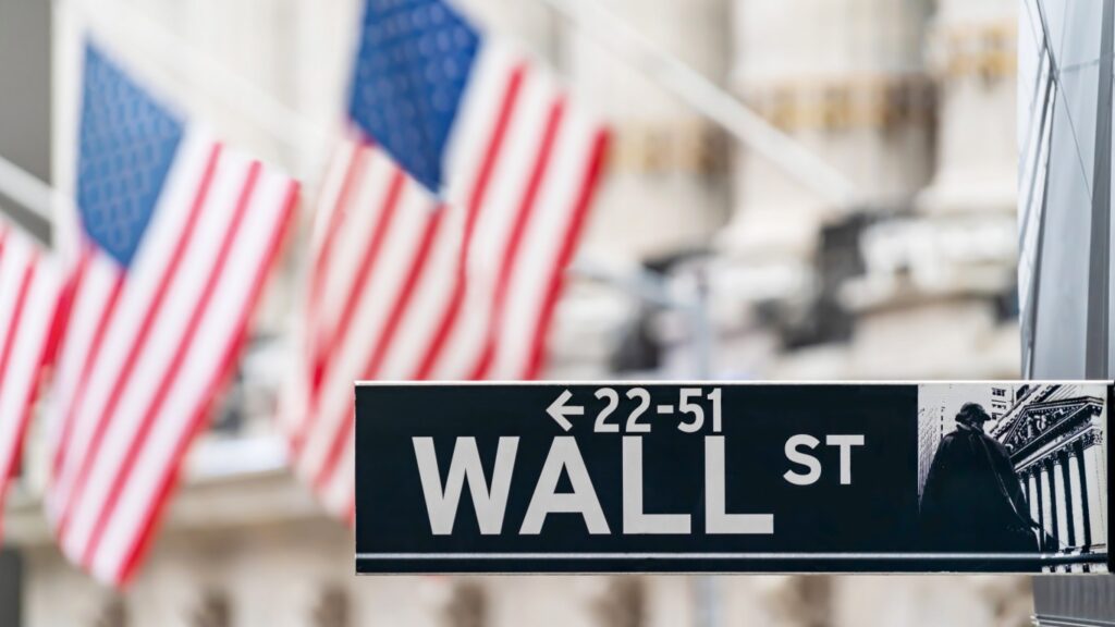 wall-street-analysts-upgrade-stocks-ahead-of-holiday-trading