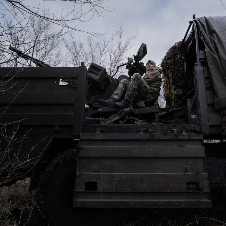 zelensky-engages-trump-in-ukraine-peace-talks-amid-challenges