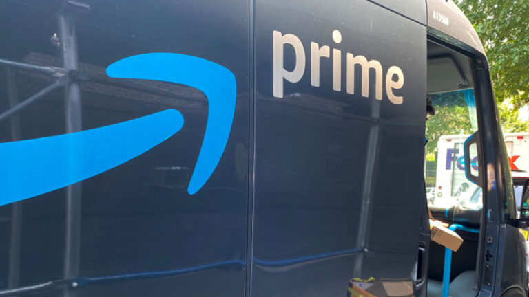 amazon-slashes-jbl-headphones-price-by-50-limited-time-offer-