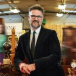 antiques-expert-charles-hanson-offers-valuations-in-torridge