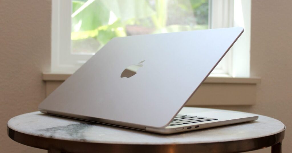 apple-set-to-launch-affordable-macbook-in-spring-2026