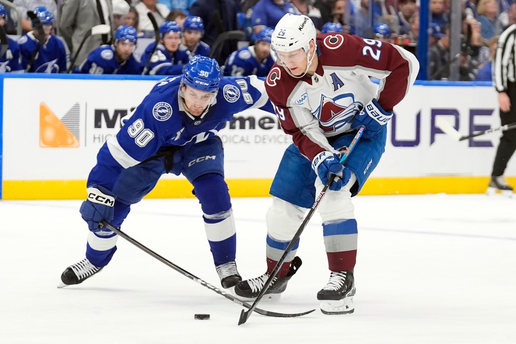 avalanche-falls-4-2-to-lightning-suffering-back-to-back-losses