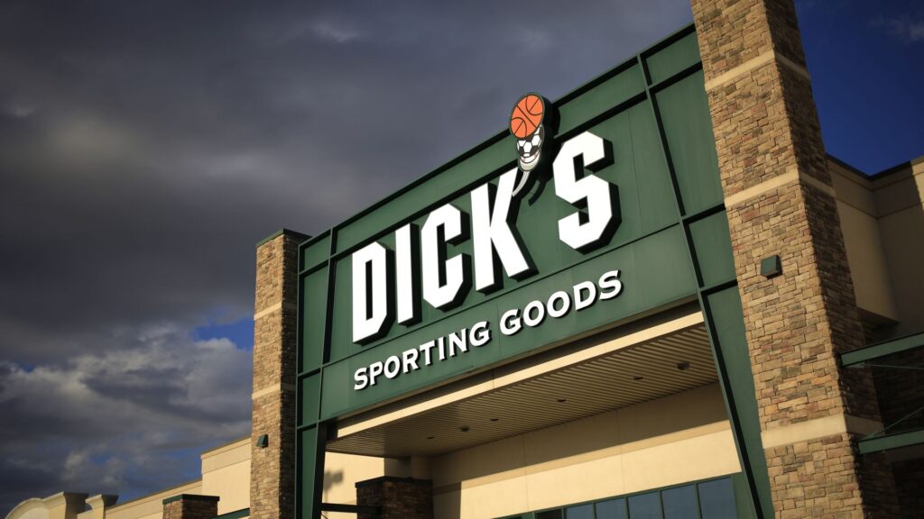 dick-s-sporting-goods-closes-store-in-wa-just-48-hours-left-