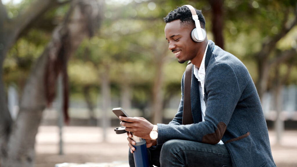 discover-5-must-listen-tech-podcasts-for-2026