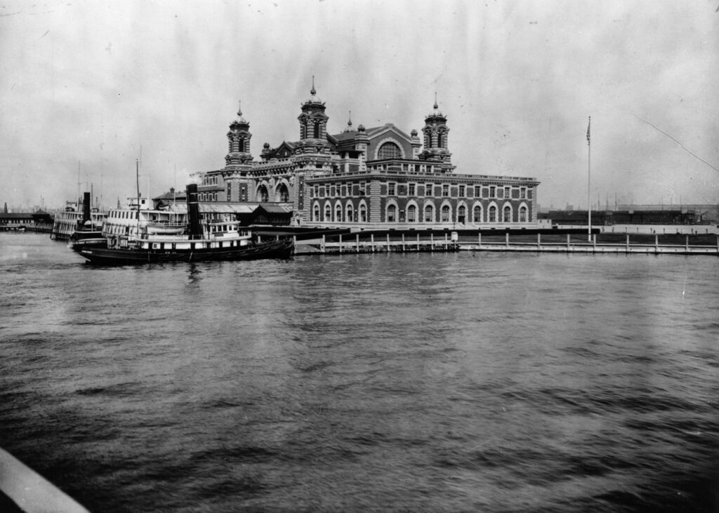 ellis-island-opens-historic-immigration-hub-launches-on-jan-1