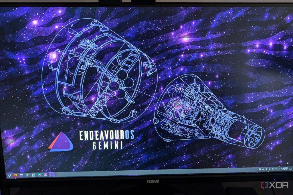 endeavouros-launches-arch-experience-simplified-for-users