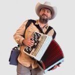 engineer-combines-passion-for-music-and-technology-in-unique-accordions