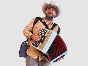engineer-combines-passion-for-music-and-technology-in-unique-accordions