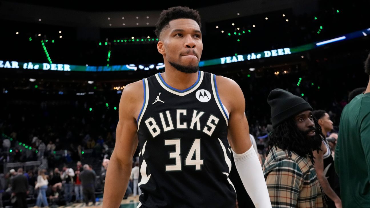 giannis-antetokounmpo-faces-4-6-weeks-out-with-calf-injury