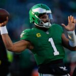 hall-of-famer-kurt-warner-analyzes-jalen-hurts-complex-legacy