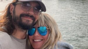 heidi-klum-s-thong-video-sparks-pda-buzz-poolside-with-tom