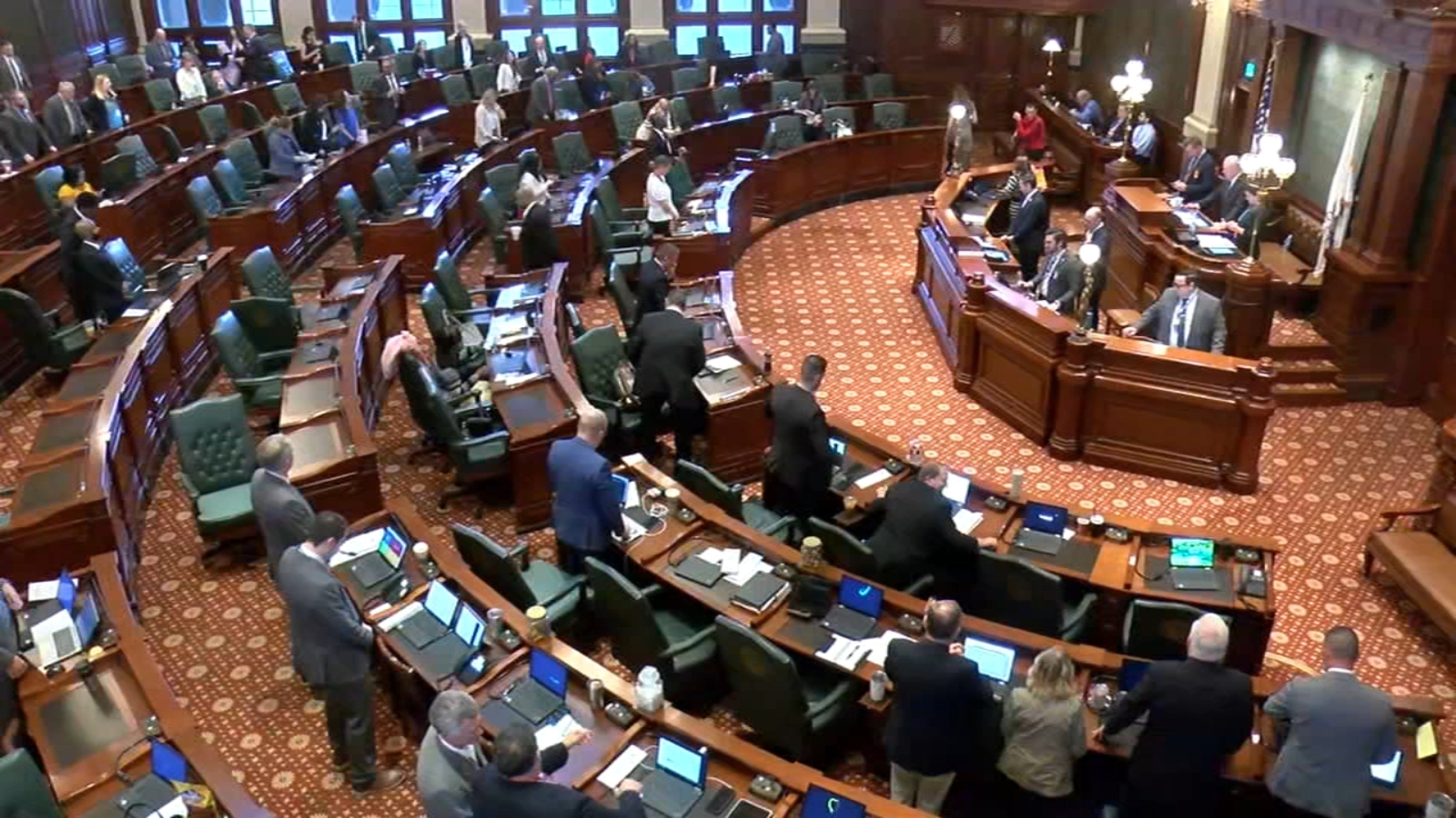 illinois-lawmakers-respond-to-call-for-legislative-transparency