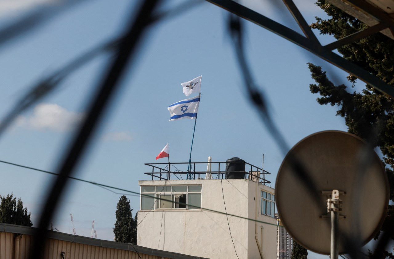 israel-dismantles-structures-at-u-n-agency-headquarters-in-jerusalem