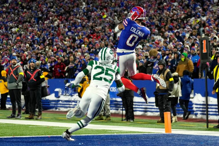 jets-end-disastrous-season-with-35-8-loss-to-bills-reserves