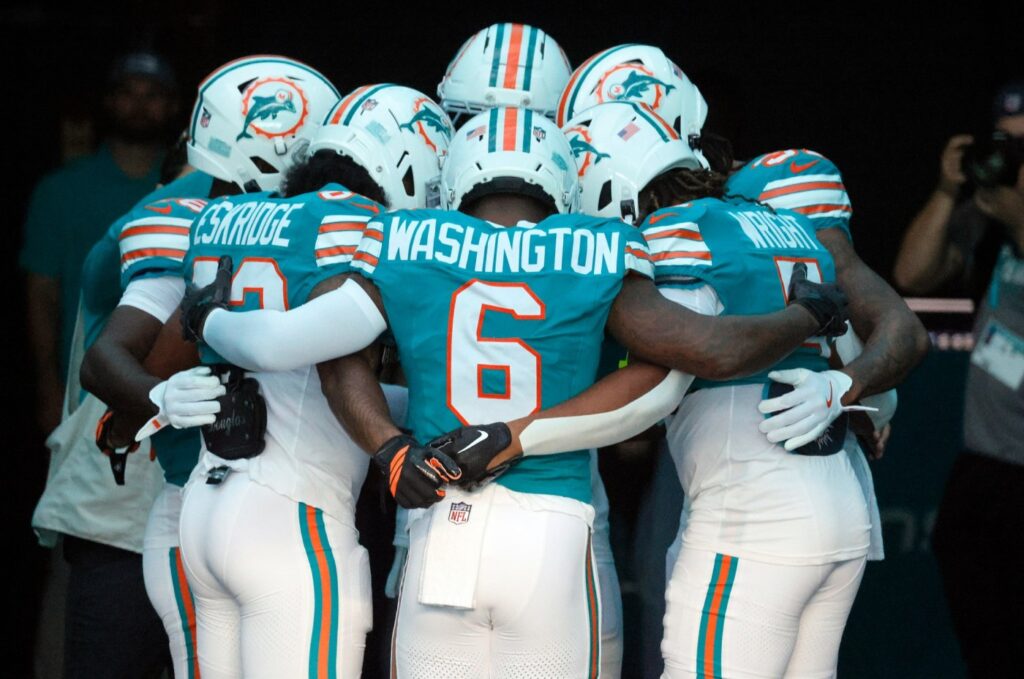 miami-dolphins-draft-position-plummets-after-final-regular-season-week