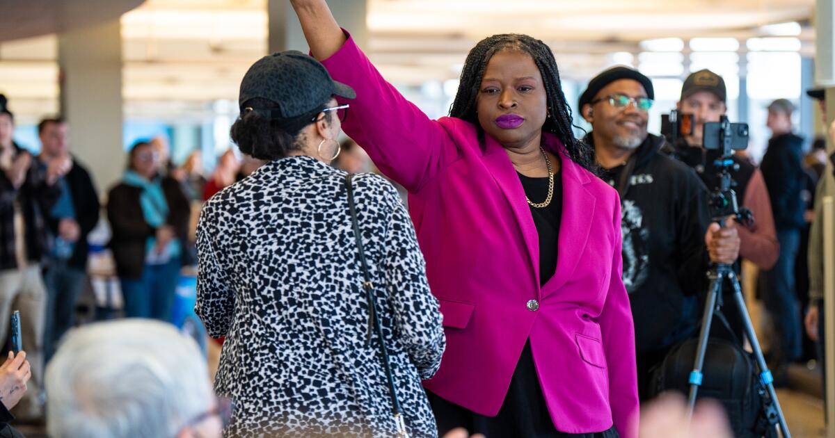 minnesota-activist-releases-arrest-video-after-white-house-image-controversy