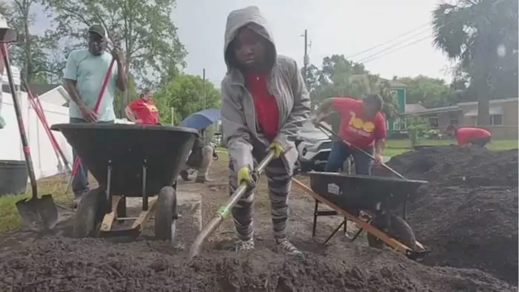 news4jax-collaborates-with-united-way-for-mlk-day-of-service