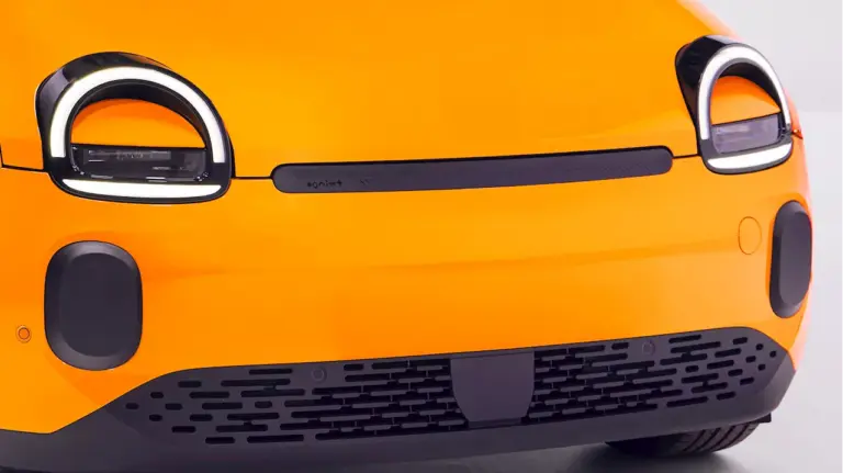 nissan-unveils-plans-for-new-electric-hatchback-the-wave