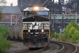 norfolk-southern-reports-12-profit-decline-amid-economic-uncertainty