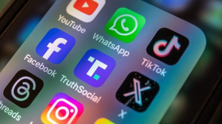 nostalgia-surges-as-millennials-and-gen-z-share-2016-memories