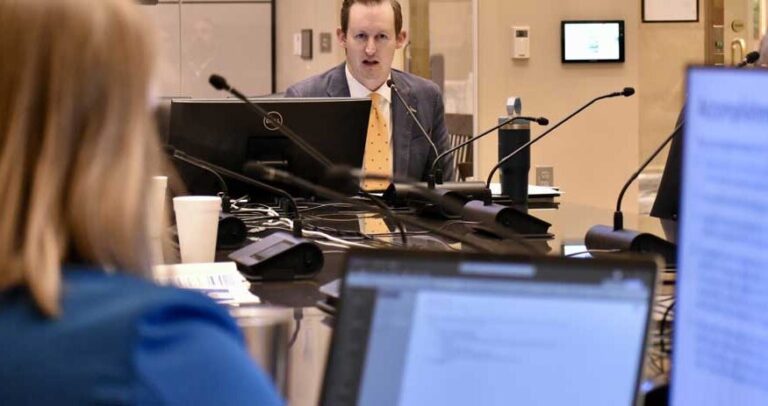 oklahoma-requests-7-5-million-for-spaceplane-hangar-construction