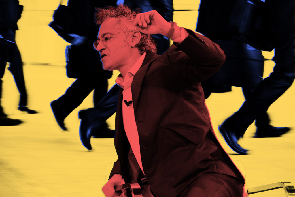 palantir-employees-express-discontent-over-ice-partnership