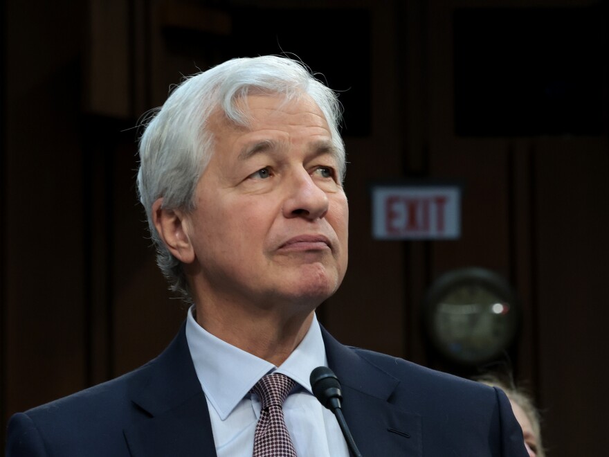 trump-files-5-billion-lawsuit-against-jpmorgan-chase-and-jamie-dimon