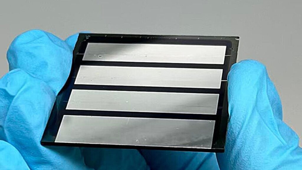 uk-researchers-unveil-breakthrough-in-perovskite-solar-cell-stability