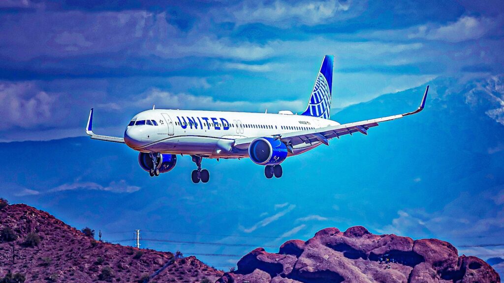 united-airlines-secures-100m-investment-in-azul-amid-bankruptcy