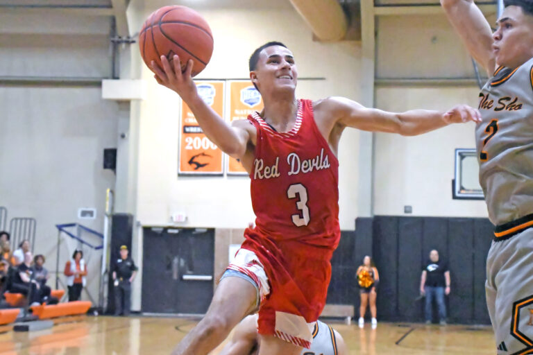 allen-red-devils-triumph-over-neosho-in-overtime-clash