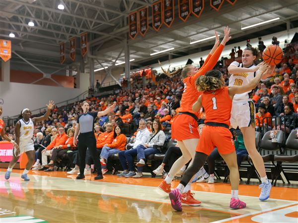 bgsu-women-s-basketball-triumphs-over-toledo-61-52-in-i-75-clash