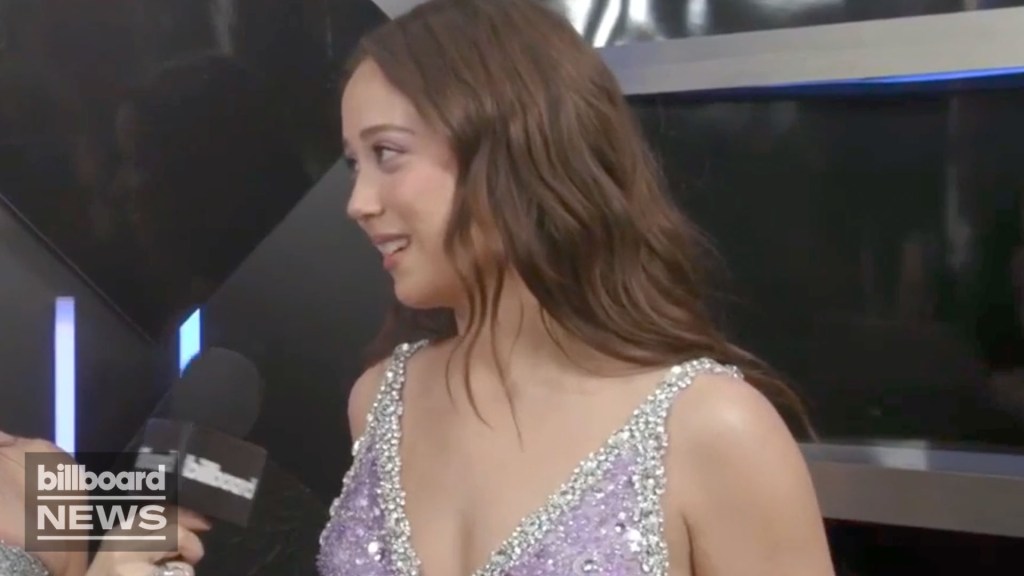 laufey-dazzles-at-2026-grammys-with-mariah-carey-tribute