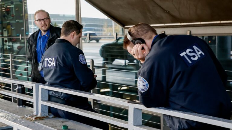 lawmakers-continue-stalemate-over-dhs-funding-as-paychecks-dwindle