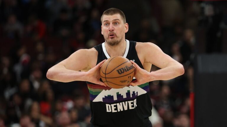 nikola-jokic-surpasses-oscar-robertson-in-triple-doubles