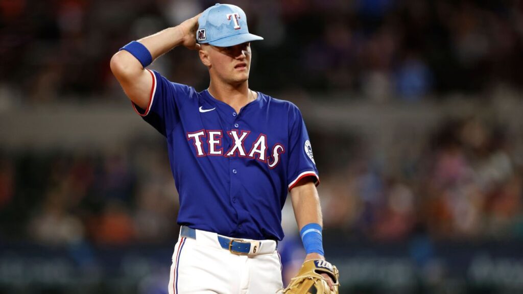 texas-rangers-jung-foscue-out-for-10-days-with-injuries