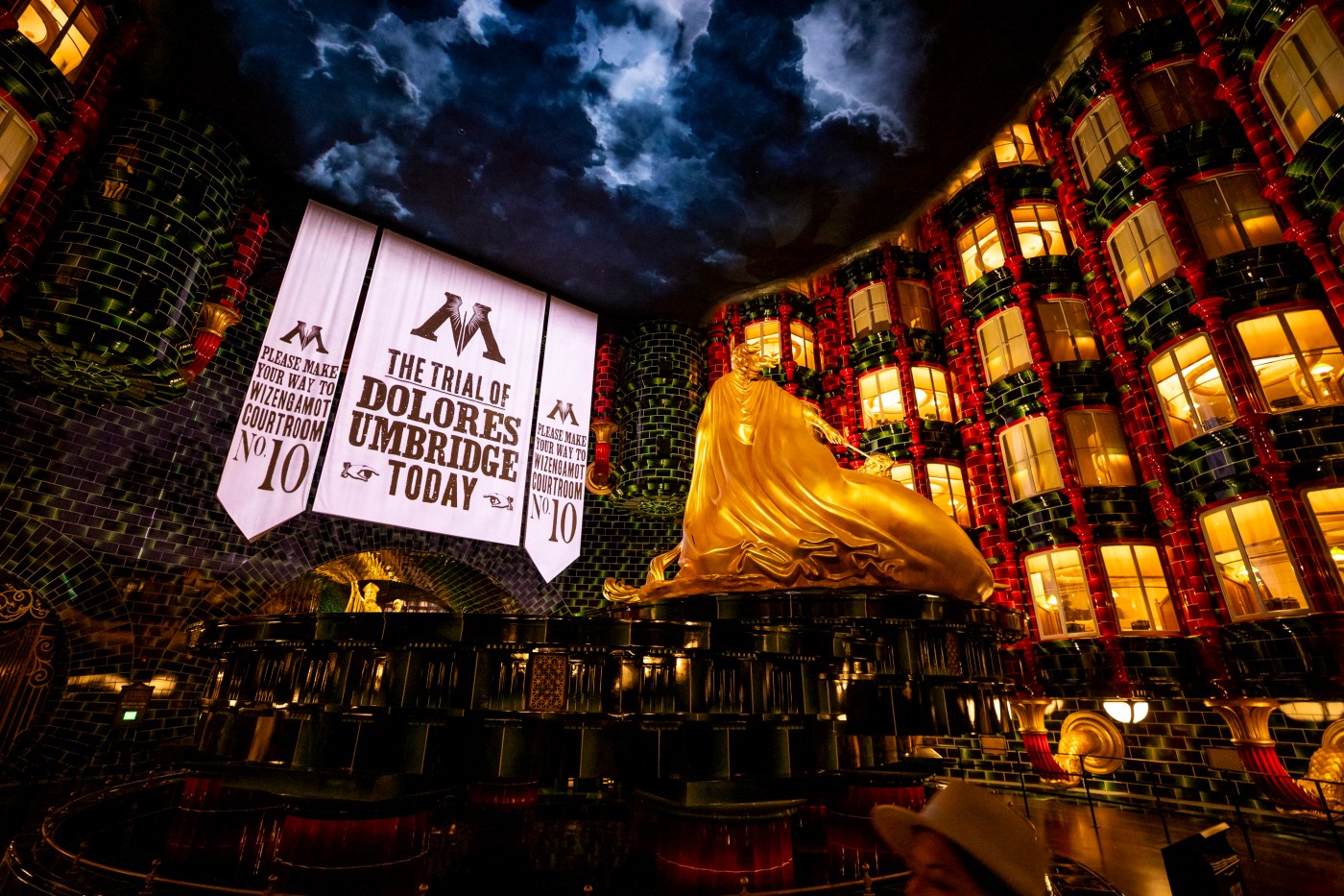 twin-brothers-sue-universal-for-injuries-on-harry-potter-ride