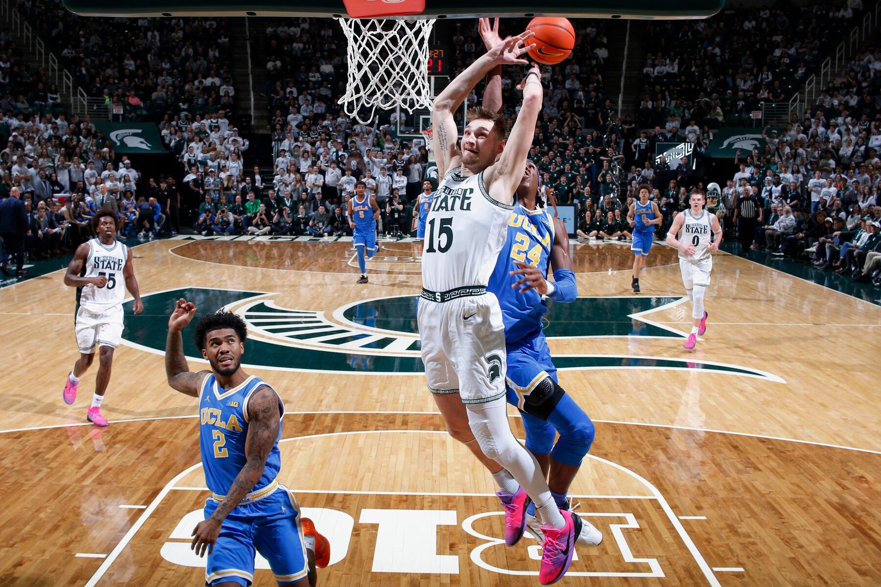 ucla-coach-ejects-player-in-shocking-moment-during-loss