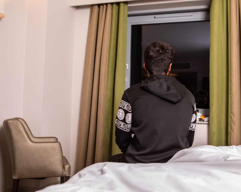 uk-asylum-seeker-hotel-numbers-drop-to-18-month-low