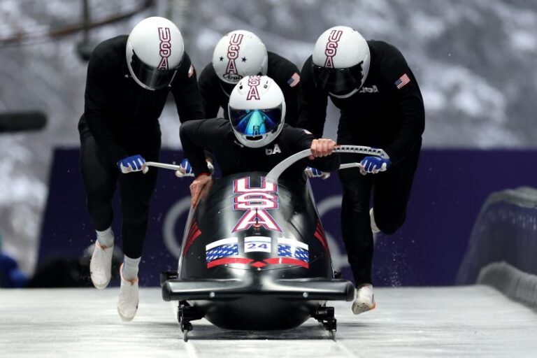 usa-women-s-hockey-and-figure-skating-seek-gold-at-2026-olympics