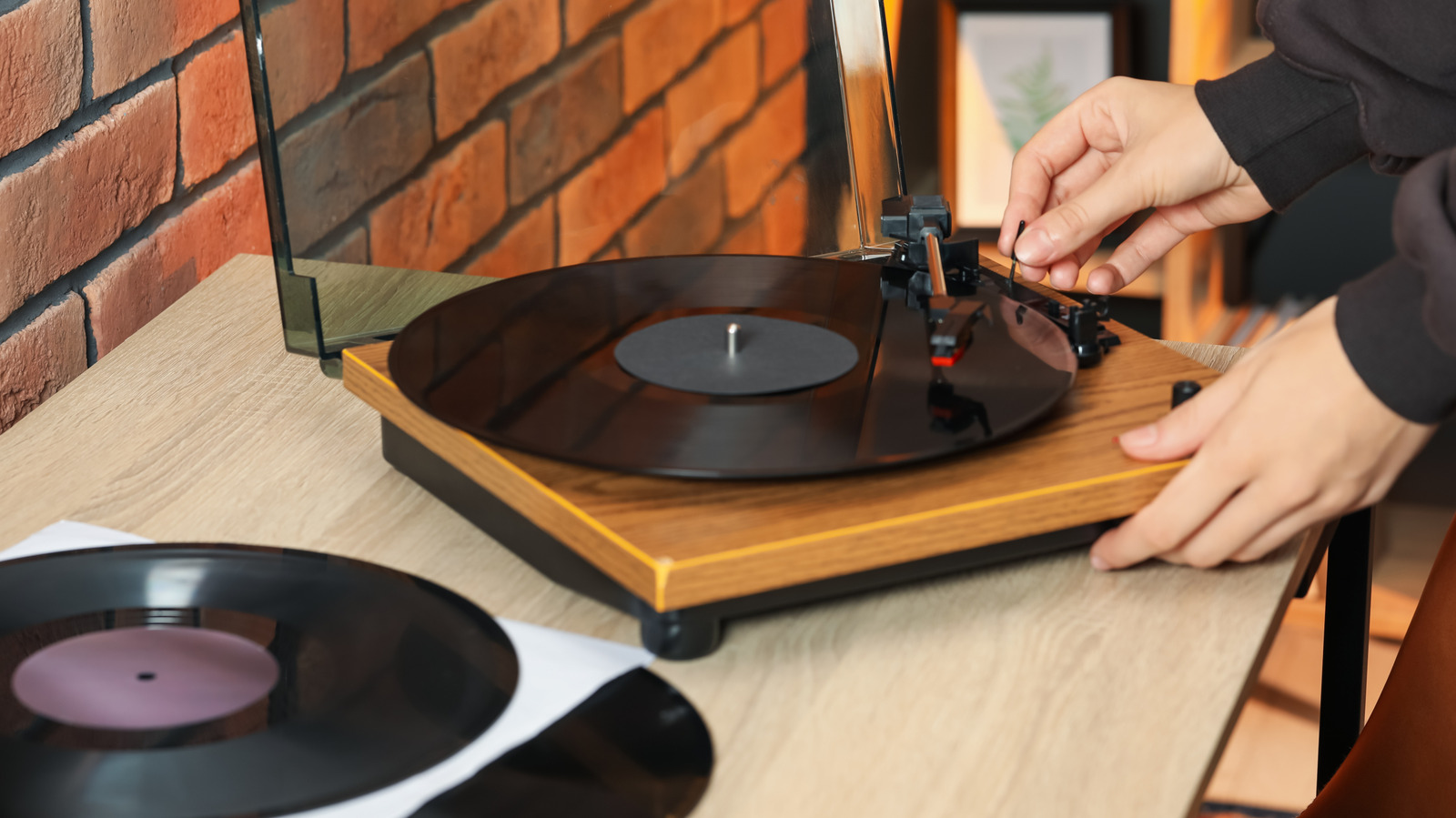 vinyl-turntables-ranked-the-best-and-worst-brands-to-choose