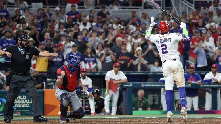 dominican-republic-players-react-to-blown-call-in-wbc-2-1-loss