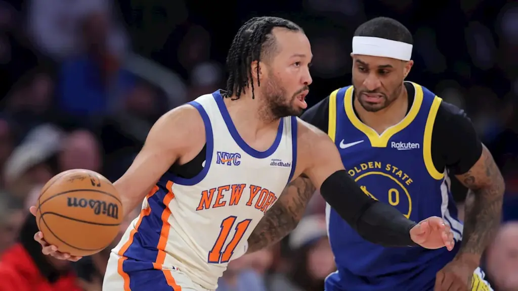 knicks-edge-warriors-110-107-in-thrilling-showdown-at-msg
