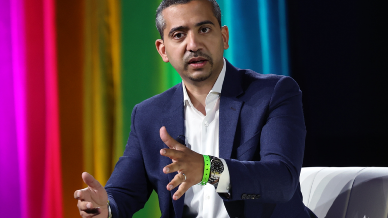 mehdi-hasan-critiques-trump-s-military-tactics-compared-to-nazis