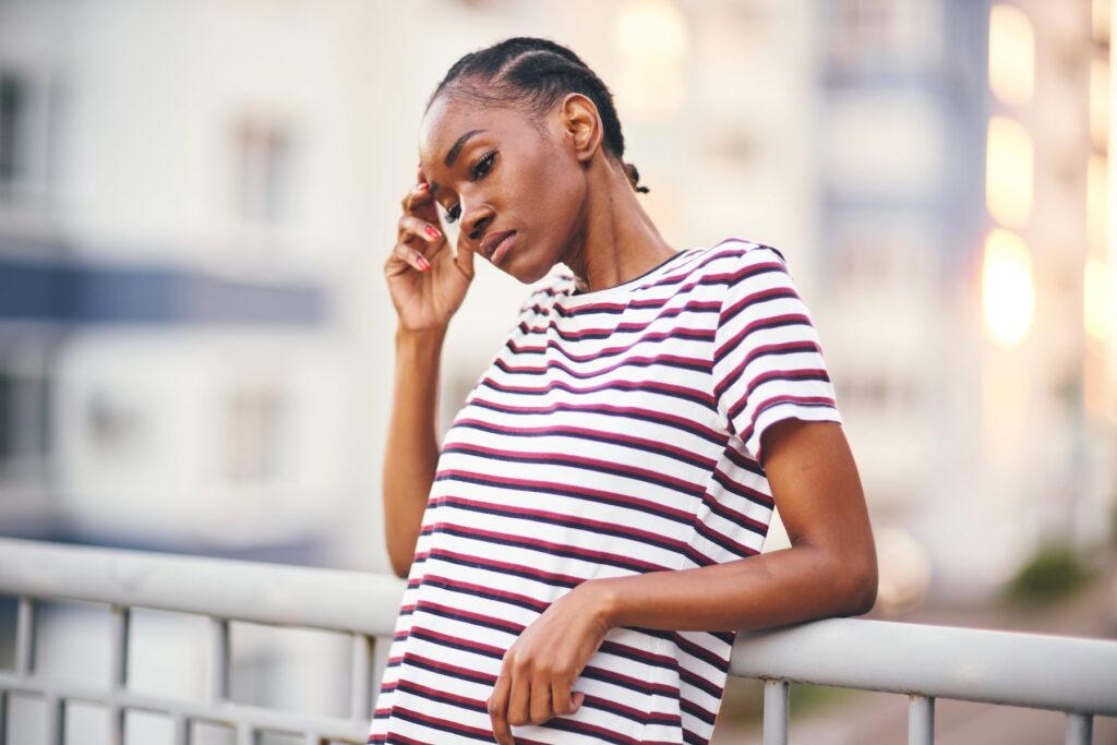 newcomer-struggles-with-loneliness-and-finding-friends-in-new-town