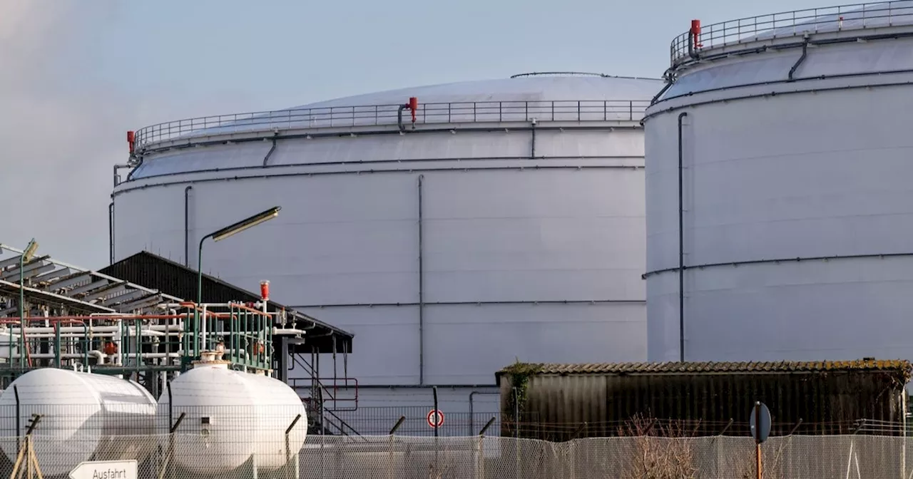 u-s-oil-reserves-set-to-hit-lowest-levels-since-1982